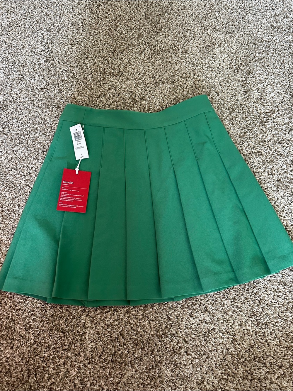 Aritzia Sun•Deh Green Pleated Skirt NWT